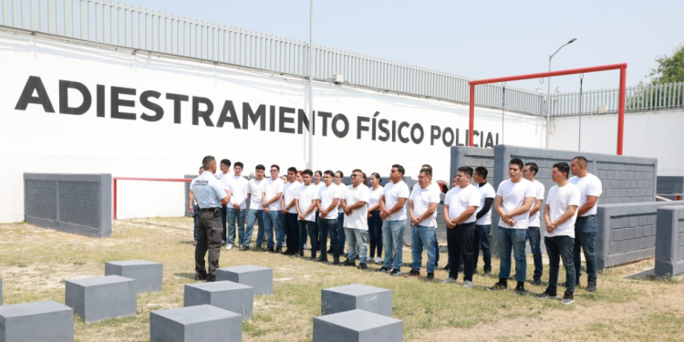 Monterrey Busca Reforzar Seguridad Con Nuevos Policías De Proximidad