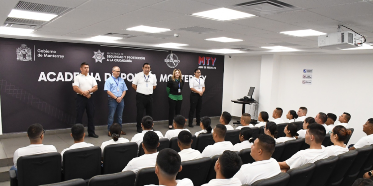 Academia De Policía De Monterrey Supera Ya Los 200 Cadetes Formados