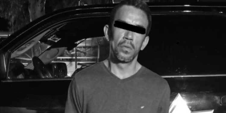 Policia-de-Monterrey-detuvo-a-hondureno-en-posesion-de-drogas