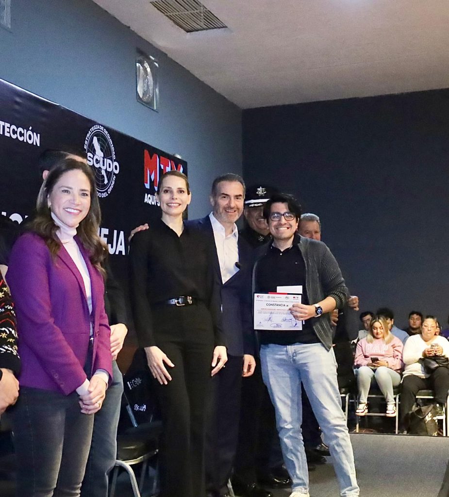 Maneja-Seguro-Monterrey-800-constancias-seguridad-vial-licencia-de-conducir-DIF-Monterrey