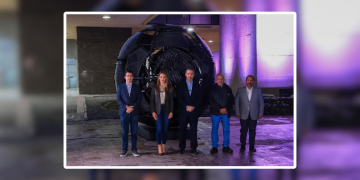 balón-gigante-Mundial-2026-Plaza-Zaragoza-escultura-reciclada