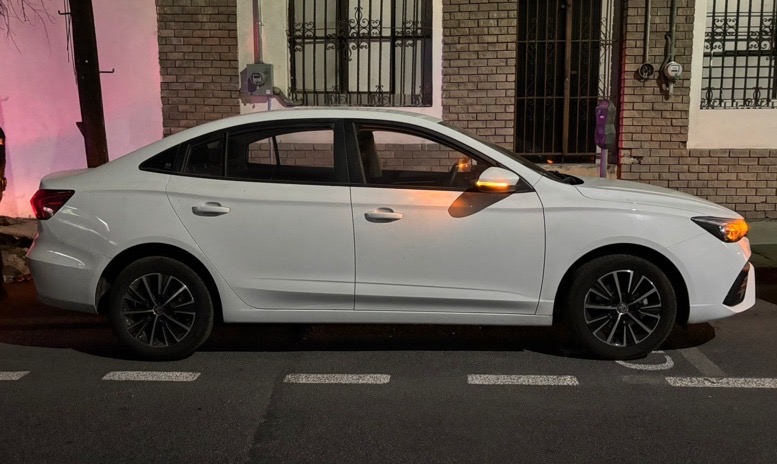 vehículo-robado-monitoreo-del-C4-centro-de-Monterrey-policía-municipal