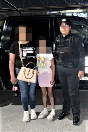 Tótem-de-seguridad-Policía-de-Monterrey-Paseo-Santa-Lucía