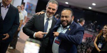 Apoyo del PAN a Adrián de la Garza
